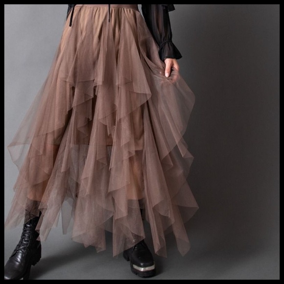 EASEL "Fairy Tale" Tiered Mesh Overlay Waterfall Lined Midi Maxi Balleri… - Picture 9 of 16